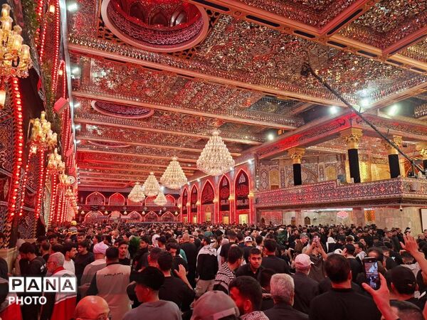 قلب ها برمدار حسین بن علی (ع) می‌تپد