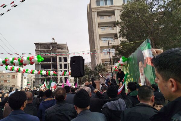 حضور دانش‌آموزان دبیرستان بانوخمسه در راهپیمایی22 بهمن رباط‌کریم 