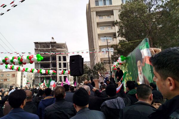 حضور دانش‌آموزان دبیرستان بانوخمسه در راهپیمایی22 بهمن رباط‌کریم 
