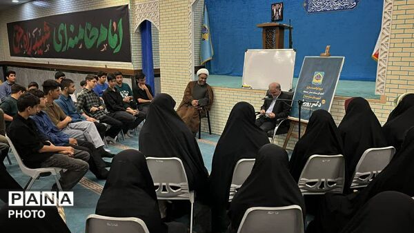  دوره آموزشی امداد و نجات ویژه اعضای ستاد نماز جمعه در ساوجبلاغ 