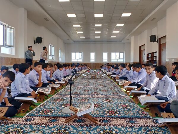 محفل انس با قرآن آموزشگاه شهید سیدمحمدکاظم حسینی‌پور
