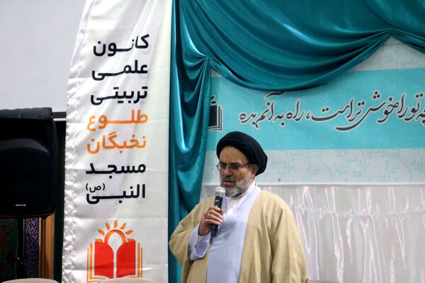 اعتکاف دانش‌آموزی پسران در مسجد النبی (ص) شهرستان جم