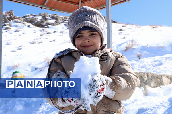 نشاط زمستانی در پیست «سخوید» یزد