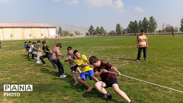 آیین افتتاحیه المپیاد ورزشی درون مدرسه‌ای نمونه دولتی پژوهش آشخانه 