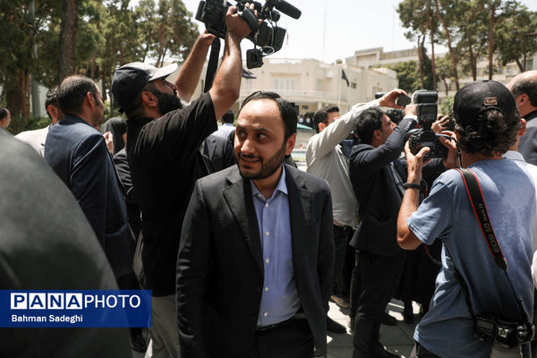 حاشیه آخرین جلسه هیات دولت - ۳ مرداد