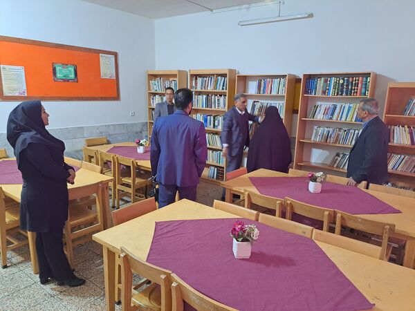 افتتاح کتابخانه دبیرستان علی افشار نژاد ناحیه ۶