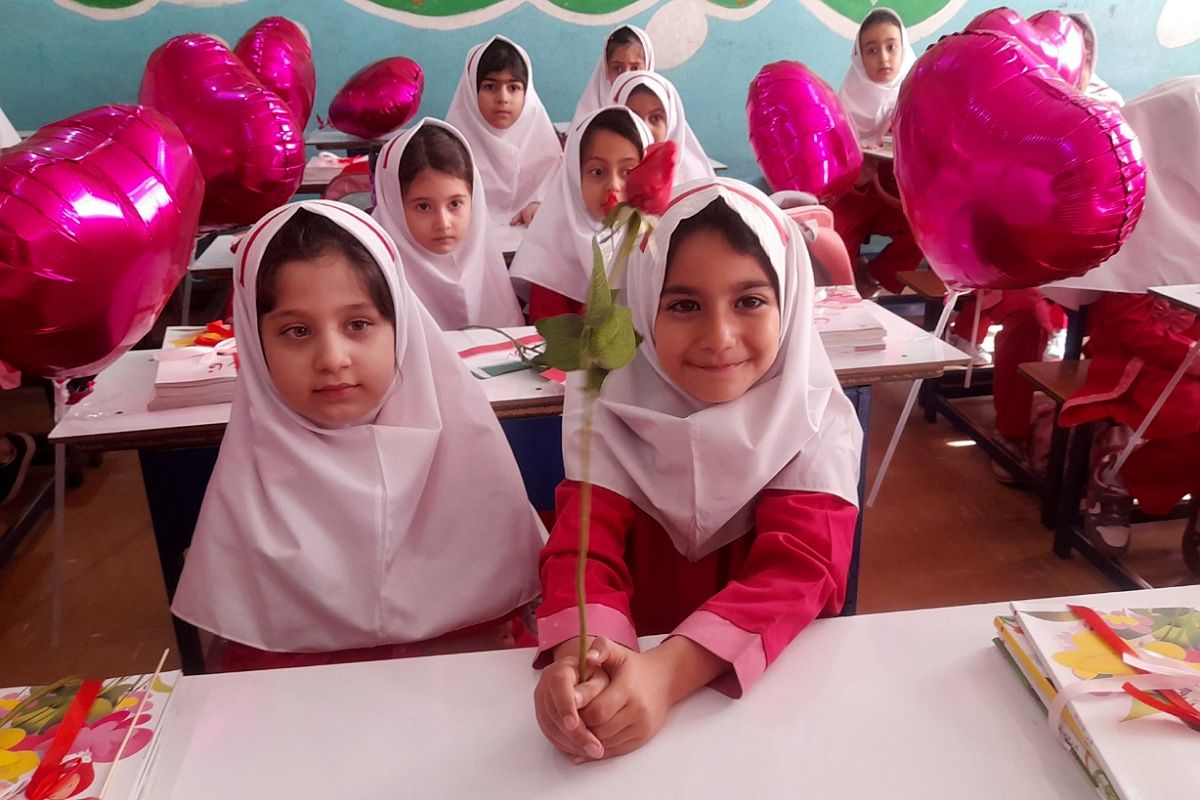 حضور پرشور کلاس اولی‌ها در جشن شکوفه های ناحیه دو شهرری 