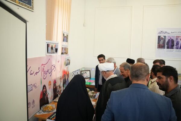 افتتاحیه نمایشگاه «سیمای حضور، جمعه نصر»