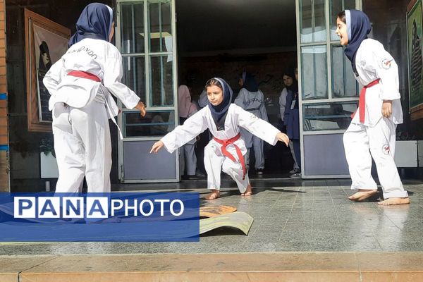 المپیاد درون مدرسه‌ای در مدارس بهارستان دو