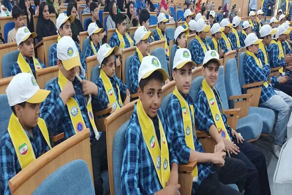 زنگ مقاومت در  دبیرستان غیر دولتی پسرانه پیشتازان (متوسطه اول) شهر جم