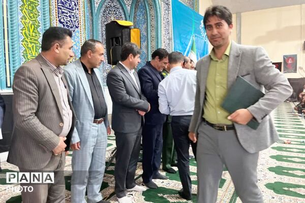 تجلیل از معلمان نمونه منطقه دیشموک