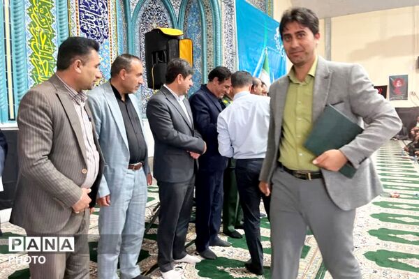 تجلیل از معلمان نمونه منطقه دیشموک