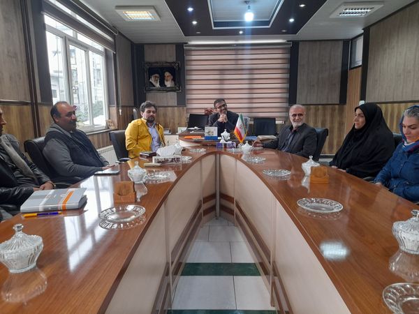 تجلیل از خیرین دبستان مهدیه قائمشهر