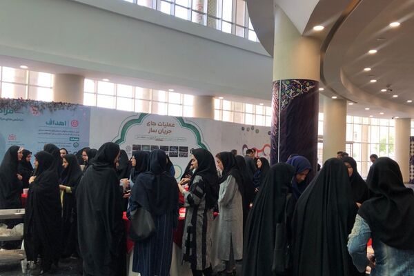 کارگاه آموزشی پیشگیری از آسیب‌های فضای مجازی در ایوان ری شهرری