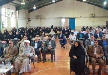 برگزاری مراسمی باشکوه به مناسبت هفته معلم در بیرانشهر 