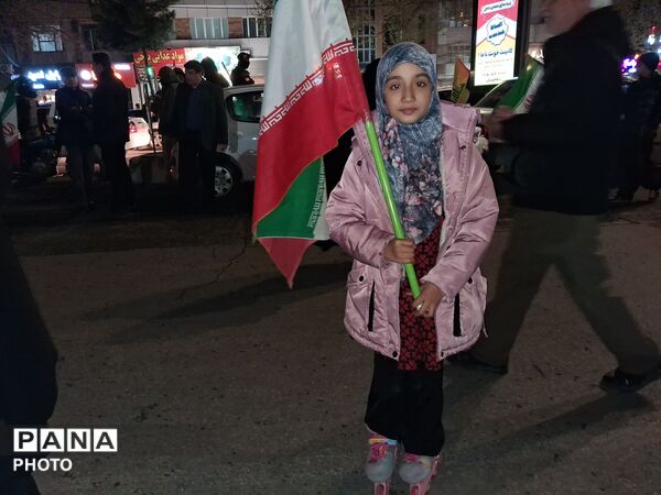 سربازان دهه نودی در قلب میدان 