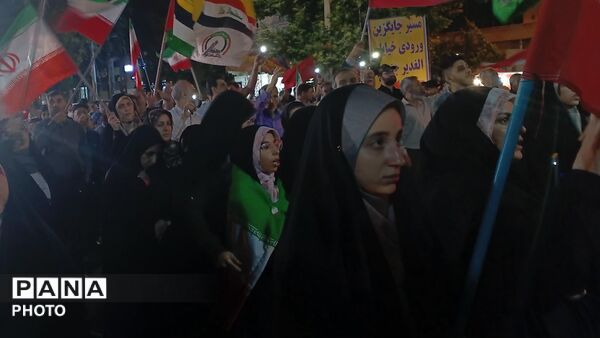 خیابان‌های نظرآباد زیر پرچم همبستگی مردم 