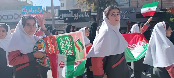 صدای وحدت دانش‌آموزان فارسان در روز ۱۳ آبان 