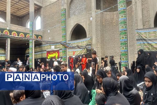 اجتماع بزرگ شیرخوارگان حسینی در شهرستان فاروج 