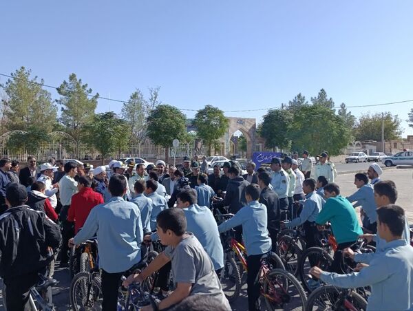 همایش دوچرخه سواری در شهرستان خلیل آباد 