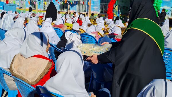 جشن حضور تا ظهور در مدرسه شهید تقی پور ورزنه 