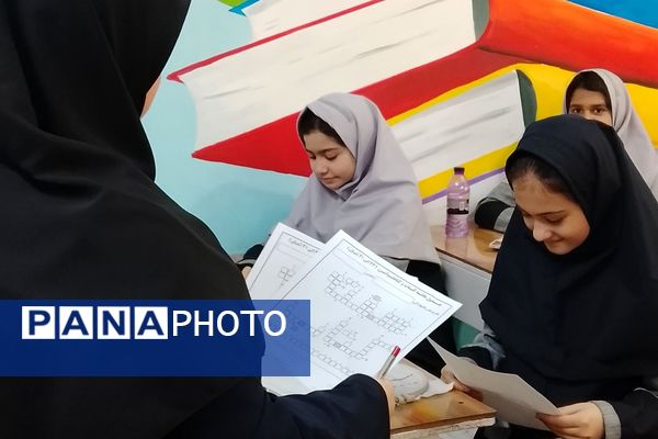 برپایی نمایشگاه کتاب و کتابخوانی به همت دانش‌آموزان مدارس ناحیه دو شهرری 