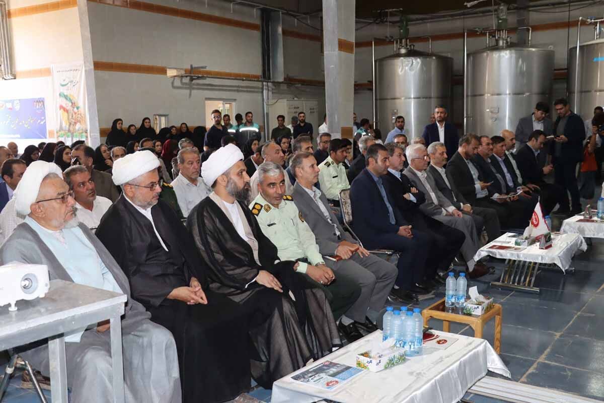 کارخانه لبنی «مزرعه سبز فرحزاد» در شهر درق به چرخه تولید بازگشت