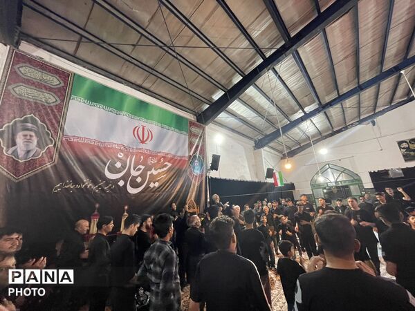 امام جمعه کاشمر در هیأت عزاداری روستای عشرت آباد حضور یافت 