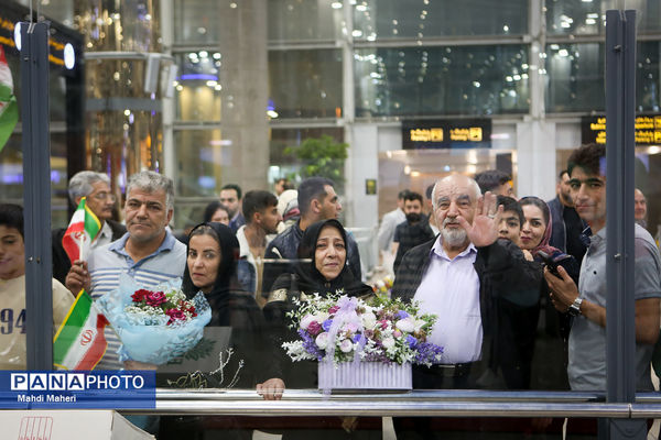 آیین استقبال از کاروان ورزشی دانش‌آموزی امید ایران از رقابت های ژیمنازیاد صربستان