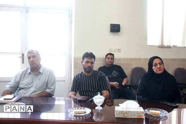 اولین نشست صمیمی بخشدار چترود با اعضای شوراهای اسلامی روستاهای بخش