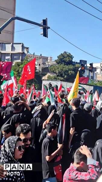 مراسم تشییع پیکر مطهر رهبر معظم انقلاب در جوار ملکوتی حرم امام رضا (ع)