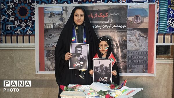 اعلان وفاداری دانش‌آموزان پیشتاز شهرستان نظرآباد به راه امام خامنه‌ای و ارزش‌های اسلامی 