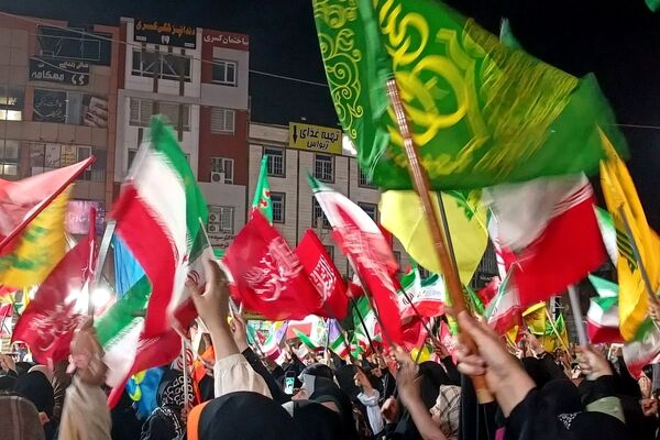شور غدیر در میدان امام خامنه‌ای؛ اجتماع شبانه مردم شهرستان قدس جلوه‌ای از عشق به ولایت