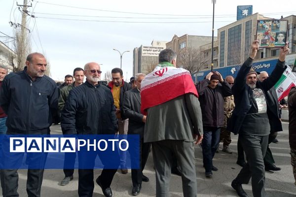 فیروزکوه یکپارچه فریاد «استقلال، آزادی» سر داد