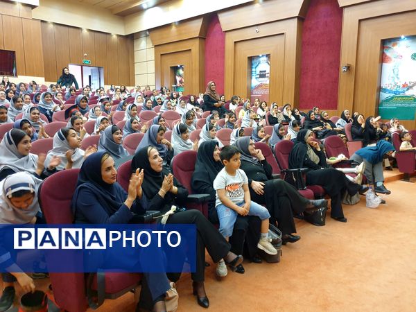 جشن پایان سال تحصیلی در مدارس منطقه پردیس