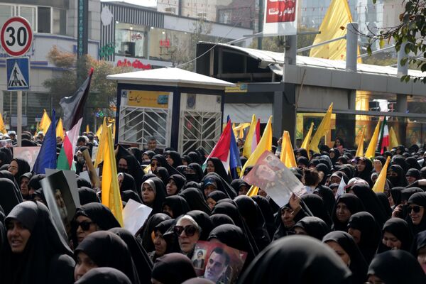 مراسم باشکوه تشیع شهید سردار نیلفروشان در مشهد مقدس 