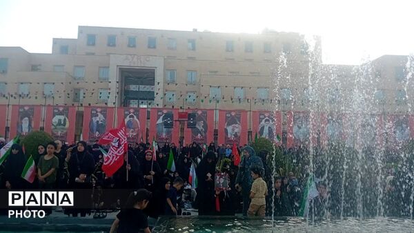 حماسه‌ای به وسعت یک ملت