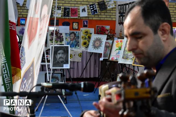 هنرستان‌های ناحیه دو تبریز روی صحنه