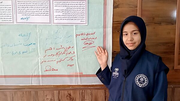طلوع آگاهی در دل های کوچک؛ جشن روز دانش آموز در دبستان لطیفه