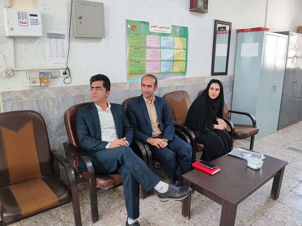بازدید مسئولان آموزش و پرورش از مدارس سطح شهر سملقان به‌مناسبت هفته معلم
