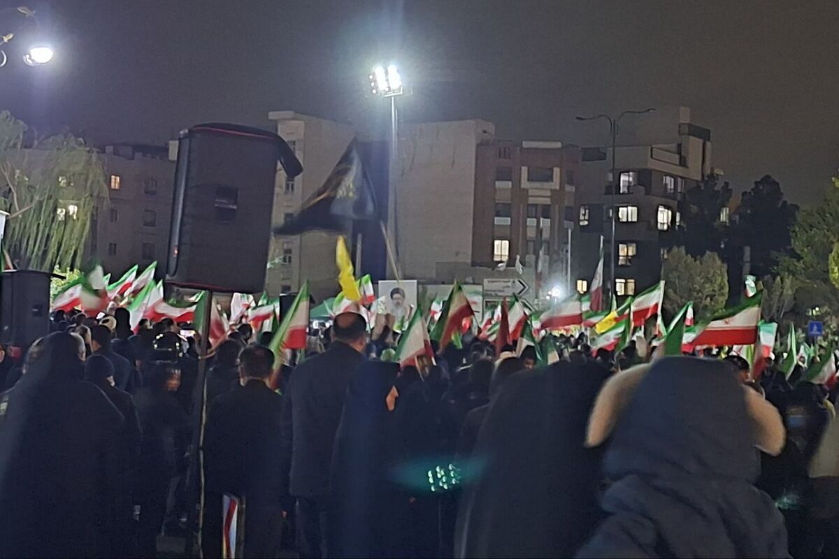 تجمع مردمی در راستای بیعت با رهبر جدید و تقویت جبهه حق در میدان نماز شهرری