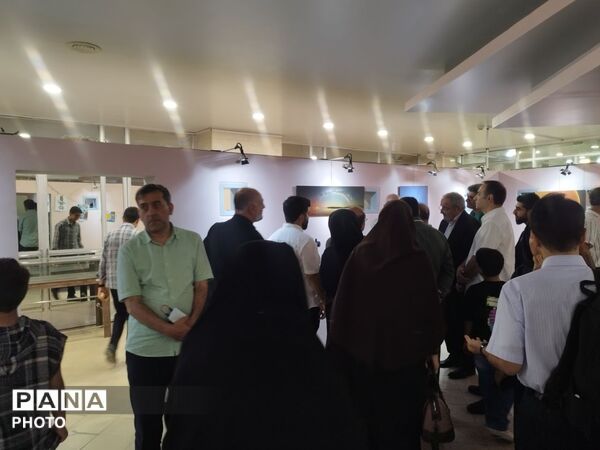 آیین اختتامیه سومین جشنواره ملی نجوم ادیب و افتتاح نمایشگاه آثار درکتابخانه مرکزی اصفهان