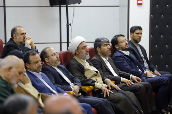 جلسه شورای اداری استان قم با حضور رئیس جمهوری