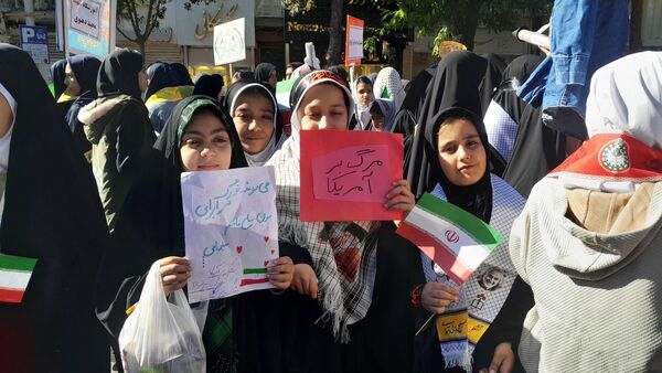 راهپیمایی ۱۳آبان در نیشابور 