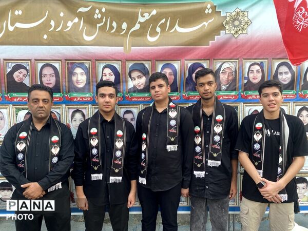 جاماندگان اربعین میهمان سفره مهرِ سازمان دانش‌آموزی شدند