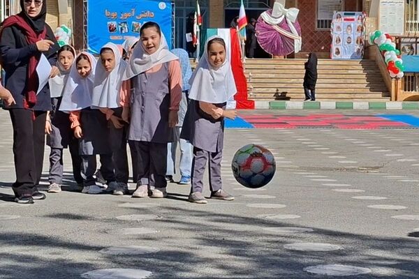 طرح میدان پویا در دبستان مهر شهریار برگزار شد