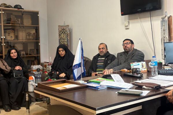 دیدار صمیمانه همکاران پرورشی اداره آموزش‌وپرورش شهرستان اسلامشهر با فرمانده بسیج فرهنگیان تهران