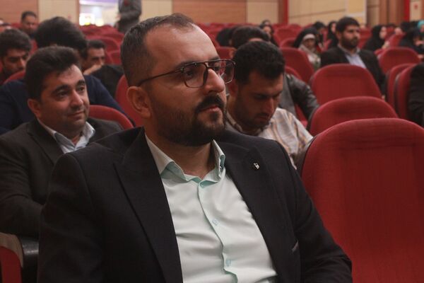  همایش تکریم از مقام معلم در اردوگاه شهید منتظری با حضور مسئولان بهارستان‌2