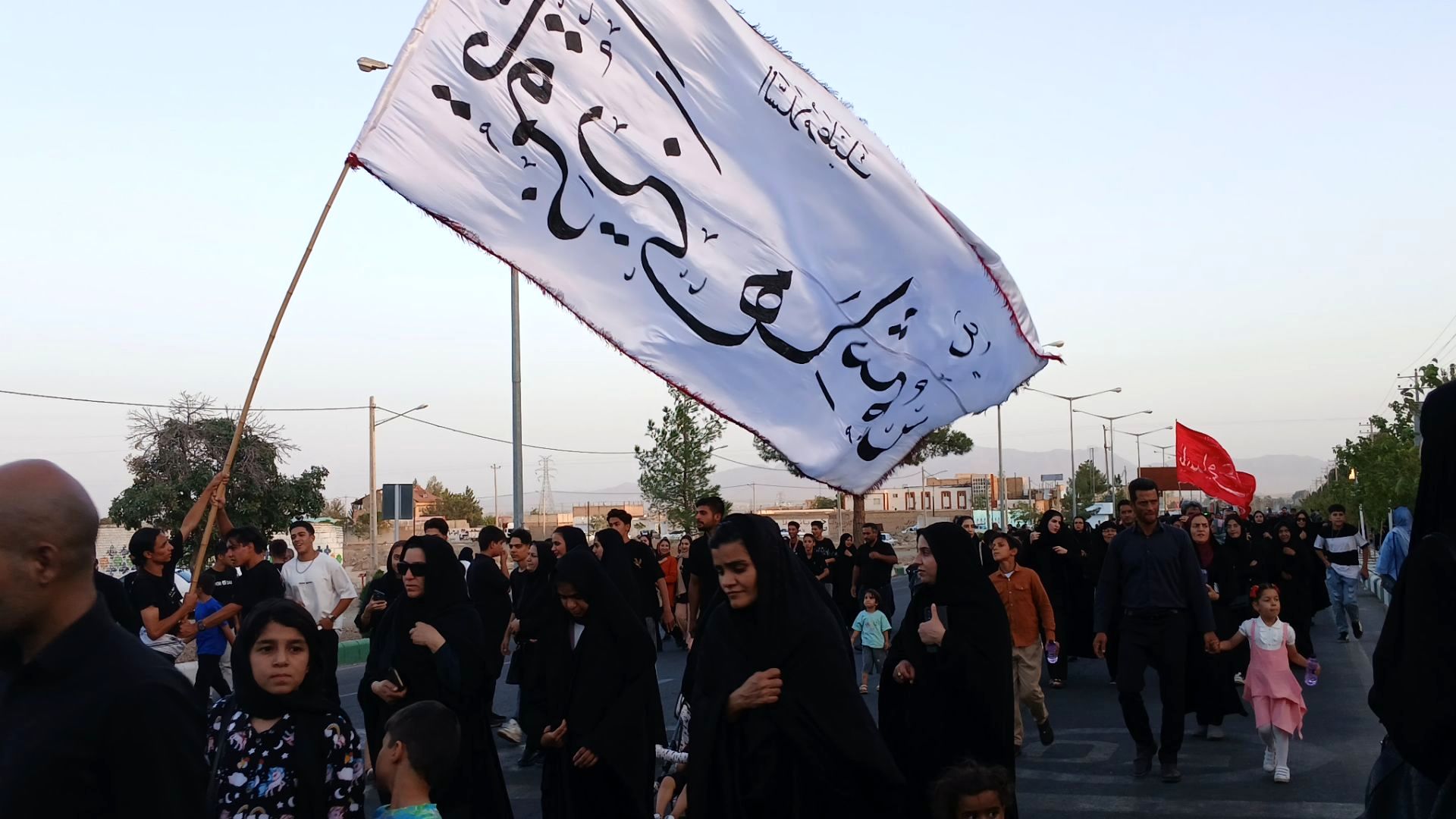 پیاده روی جاماندگان اربعین در کاشمر