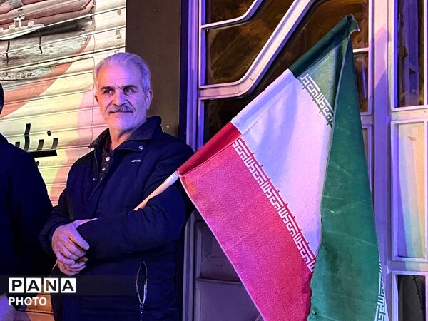حضور باشکوه مردم کرج در شب بیست و هفتم